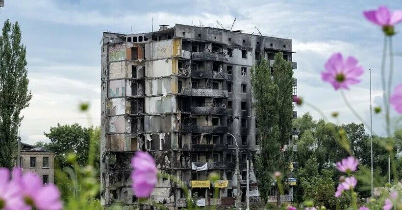 В Україні відновлено понад 100 000 пошкоджених будинків В Україні відновлено понад 100 000 пошкоджених будинків