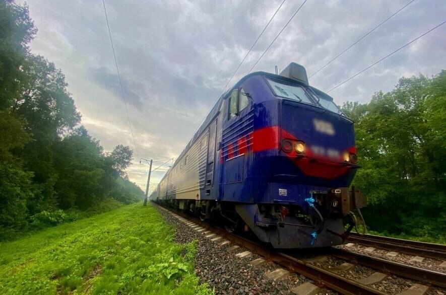 На Броварщині під колесами потяга загинула дитина