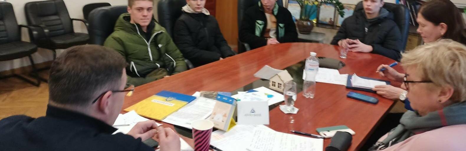 У Броварах назвали юнаків, які першими кинулись рятувати дітей з палаючого дитсадка